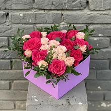 Цветочная композиция из Розы в коробке в Яранске