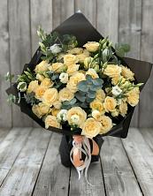 Букет цветов из:  Розы и Лизиантусы в Яранске