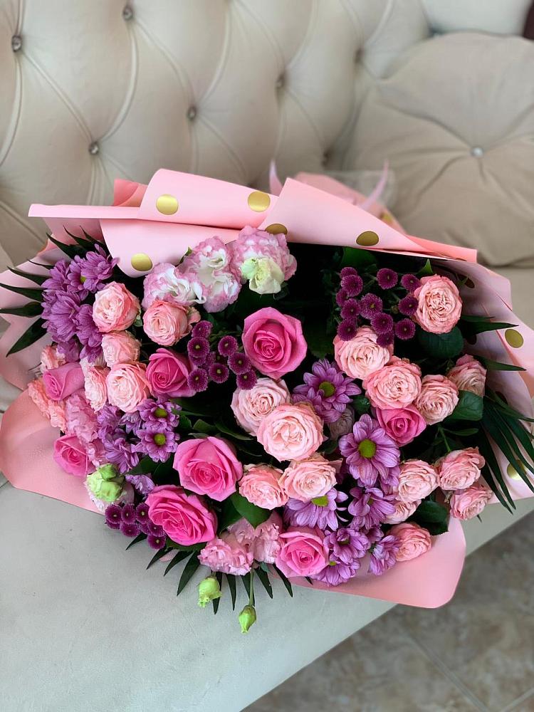 Букет цветов из: Хризантемы, Розы и Лизиантусы в Яранске