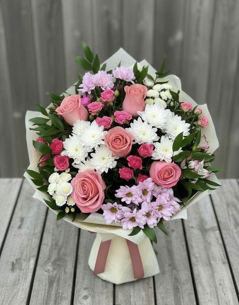 Букет цветов из: Альстромерии, Гвоздики, Розы и Хризантемы в Яранске
