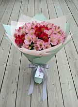 Букет цветов из:  Альстромерии #REPLACE_PRED# Яранске