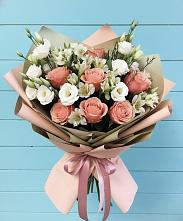 Букет цветов из:  Розы, Альстромерии и Лизиантусы #REPLACE_PRED# Яранске