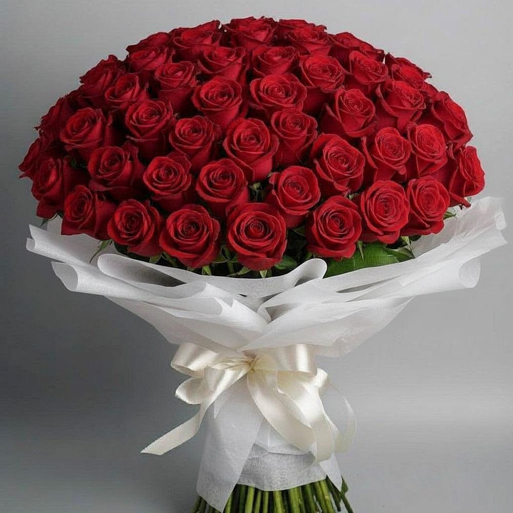 Букет 101 Красная роза Блэк Мэджик в Яранске