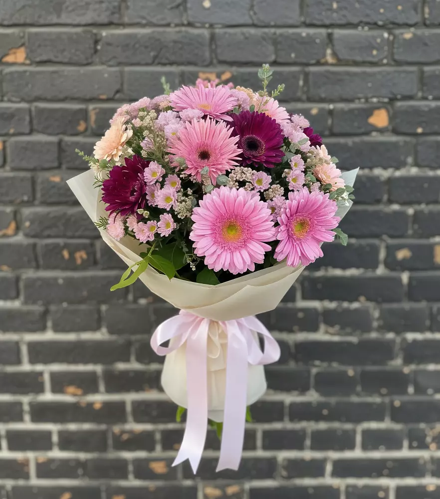 Букет цветов из: Герберы и Хризантемы в Яранске
