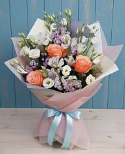 Букет цветов из:  Лизиантусы, Розы, Альстромерии и Гипсофила в Яранске
