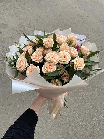 Букет Кремовые розы Латте в Яранске