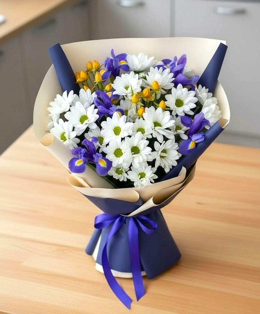 Букет цветов из: Розы, Ирисы и Хризантемы в Яранске