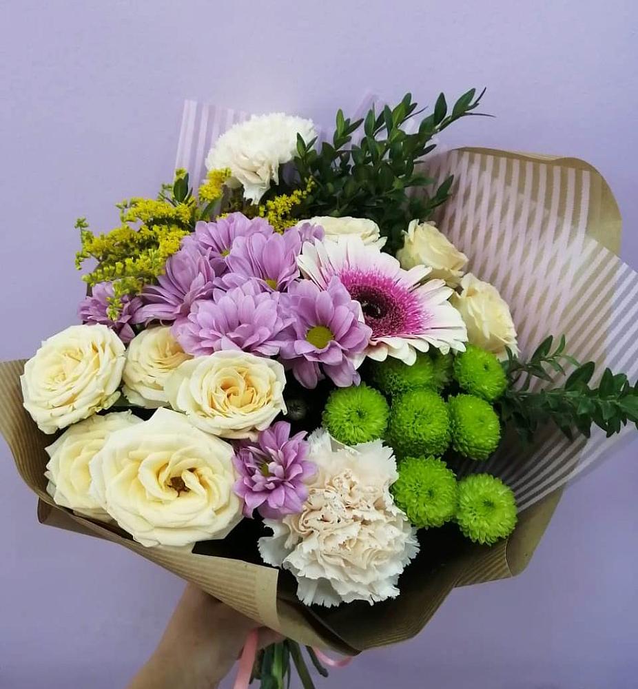 Букет цветов из: Хризантемы, Розы, Гвоздики и Герберы в Яранске