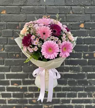 Букет цветов из:  Герберы и Хризантемы #REPLACE_PRED# Яранске
