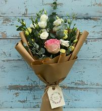 Букет цветов из:  Розы и Лизиантусы в Яранске