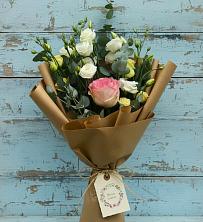 Букет цветов из:  Розы и Лизиантусы в Яранске